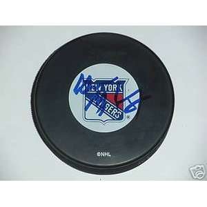 Wayne Gretzky Signed New York Rangers Hockey Puck Sports 