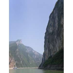  China, Yangtze River, Three Gorges, Kuimen, Entrance to 