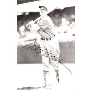 MAX WEST OF/1B 5Yrs with BOSTON BEESSig Photo Post Card   MLB Photos 