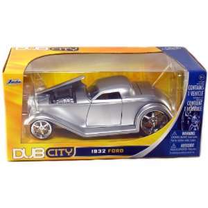  1932 Ford 124 Scale (Silver) Toys & Games