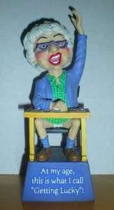 Old Biddys 4504 BINGO GETTING LUCKY Figurine  