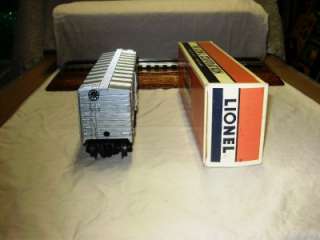 Lionel Postwar 6464 1 Western Pacific Boxcar w/ Repro box  GT  