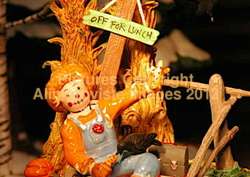 Dept 56 Snow Village SCARECROW AND HIS FRIENDS 53212  