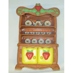   Shortcake (Loose) Berry Happy Home  China Cabinet Toys & Games