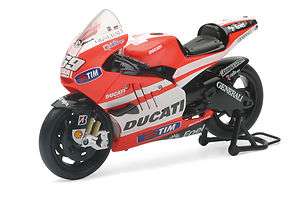 MOTOGP GP 11 2011 DUCATI #69 1/12 NICKY HAYDEN 1/12 DIE CAST NEW RAY 