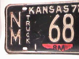 KANSAS 1972 TRUCK LICENSE PLATE TAG KS NM 681 8 M REG  