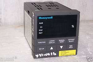 HONEYWELL UDC3000 VERSA PRO 90 264 VAC 50/60HZ 18VA  