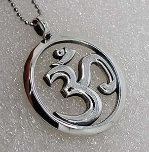 OM Aum Hindu/Buddhism/Indian symbol 925 Sterling Silver pendant/Charm 