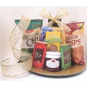  The Natural Gift Baskets LLC 381 Medium Holiday Basket 