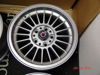   lug Wheels BMW E9 E24 E28 E30 535i 635csi M3 M5 M6 3.0cs 2800cs  
