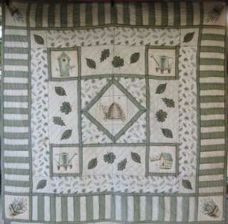 CHARMING HONEY BEES GARDEN VINTAGE QUILT ~ SO SWEET  