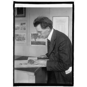  Photo R.T. Tallman of Smithsonian Institution with 