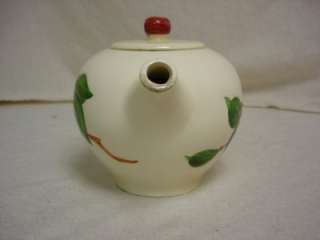 FRANCISCAN APPLE WARE TEAPOT WITH LID MADE IN CALIFORNIA  