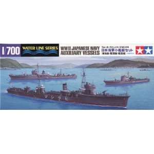  700 Japanese Navy Auxiliary (Plastic Model Ship) Toys & Games