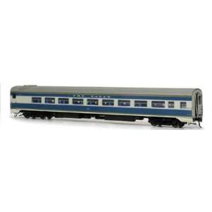    HO RTR 52 Seat Dayniter Coach, T&P #453 RPI105049 Toys & Games