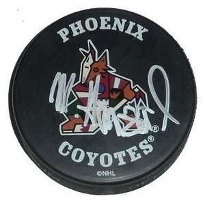    Martin Hanzal Signed Phoenix Coyotes Hockey Puck