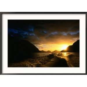  Sunrise Over Lake Manapouri, Fiordland National Park, Southland 