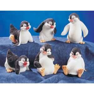 Kindred of Penguins Set of 6 Figurines