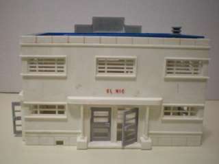   of 5 Plasticville Buildings Clinic,Airport,Hospial,Fire Station,School