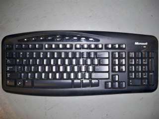 Microsoft Wireless Keyboard 700 v2.0 X814717 001  