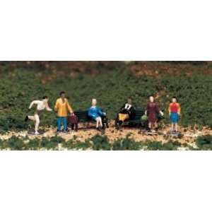  Bachmann 42339 People at Leisure (6) Toys & Games