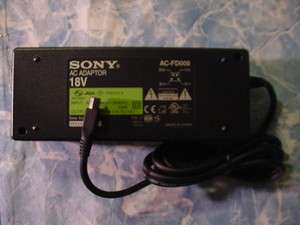 NEW SONY KLVS19A10 19 LCD Color TV AC Adapter AC FD008  