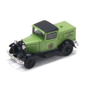    HO RTR Model A Telephone Truck, New England Bell Toys & Games