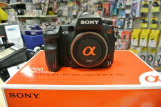 Sony Alpha A700 12.2 MP Digital SLR Camera   Black (Body Only 