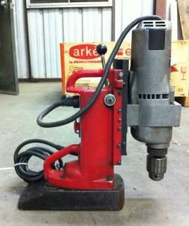Milwaukee 4221 Electromagnetic Drill Press   In Great Condition 