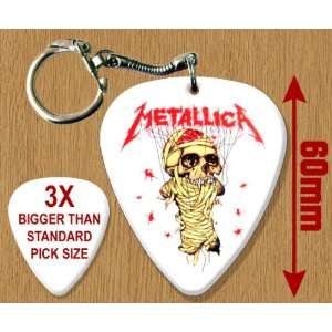  Metallica One BIG Guitar Pick Keyring Musical Instruments