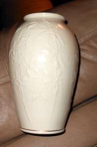   Bone China Vase Iris Gold Trim Eternal Beautiful Excellent Condition