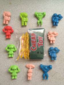 Garbage Pail Kids Cheap Toys 11 with bags, twist ties and checklists 
