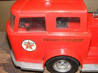 VINTAGE BUDDY L FIRE TRUCK TEXACO AND BOX  