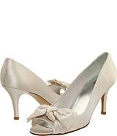 Stuart Weitzman Bridal & Evening Collection   Twizzie