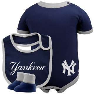 New York Yankees Infant Navy Blue Baseball Bib & Booties Set 