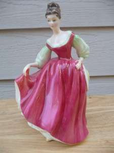 ROYAL DOULTON Fair Lady Red Figurine HN 2832 Mint Condition  