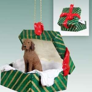  Vizsla Green Gift Box Dog Ornament
