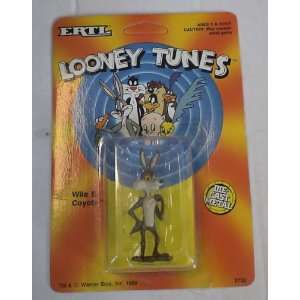    1989 Looney Tunes WILE E COYOTE Die Cast Figure Toys & Games