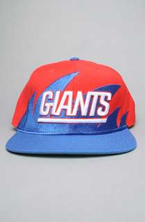 Mitchell & Ness The New York Giants Sharktooth Snapback Hat in Blue 