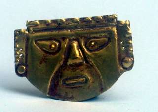 Pre Columbian Peru Chimu gold small mask, from a tunick, 900 1200 AD 