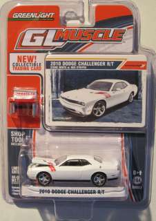 GREENLIGHT MUSCLE SERIES 2 2010 DODGE CHALLENGER R/T Stone White w/Red 