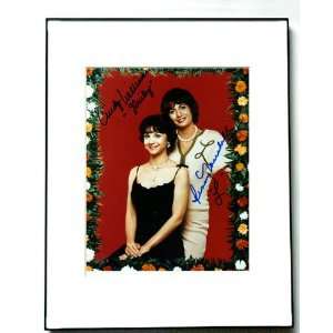  Penny Marshall & Cindy Williams Signed Laverne & Shirley 