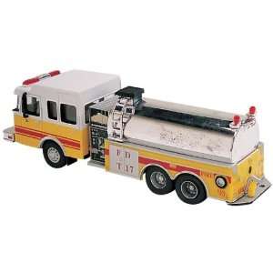  HO S&S Crew Cab Fire Tanker, Yellow/White BLY220178 Toys 