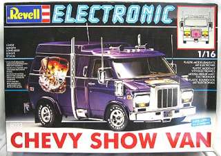   Show Van Electronic 116 / 118 Ultra Rare Revell Kit New   