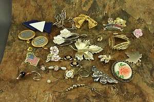 Vintage Lot Metal & Plastic Costume Jewelry Sarah Coventry Brooch Pin 