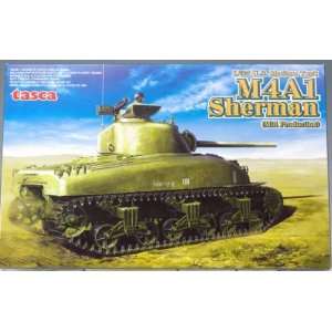  1/35 Scale U.S Medium Tank   M4A1 Sherman Model 
