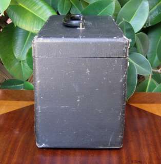 Sturdy and Easily Restorable Singer Featherweight 221 Carrying Case 
